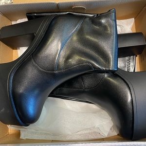 Minimalist Platform Chunky Heeled Sock Boots